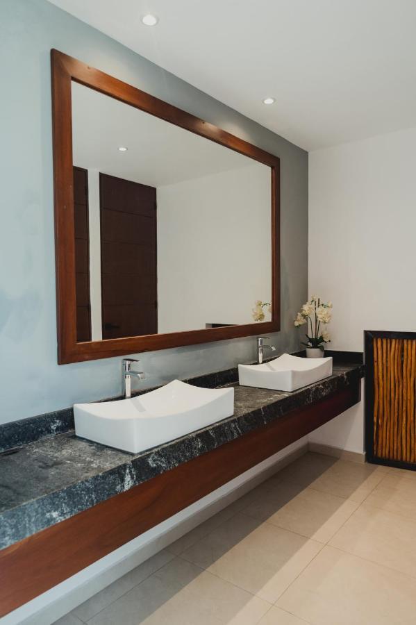 Phantom Suites Playa del Carmen Ngoại thất bức ảnh